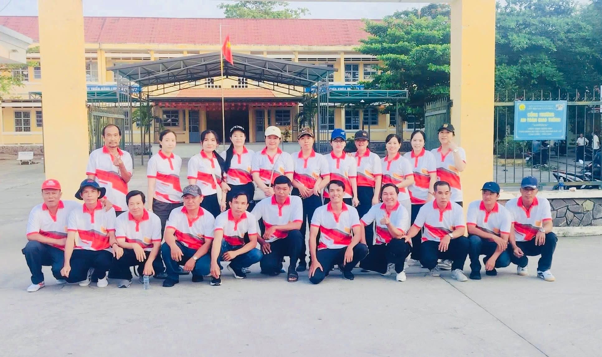 may đồng phục học sinh TPHCM